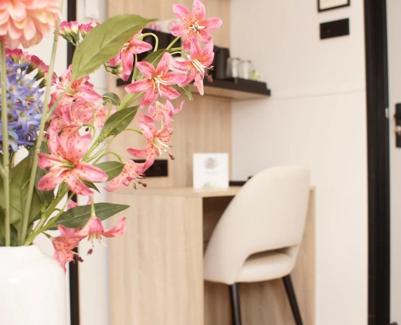 Hotel Van Gelder Амстердам 2*,
